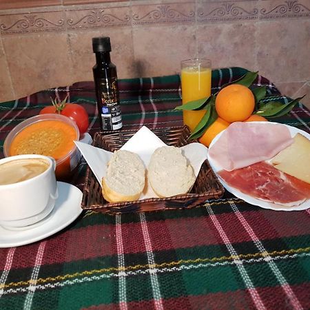 Hostal Meson La Era Riogordo Luaran gambar