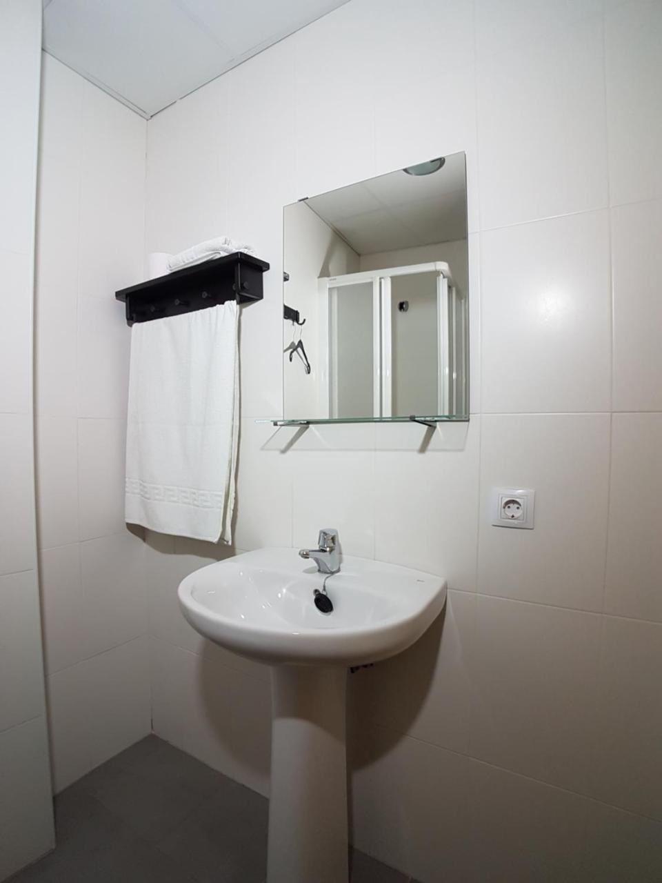 Hostal Meson La Era Riogordo Luaran gambar