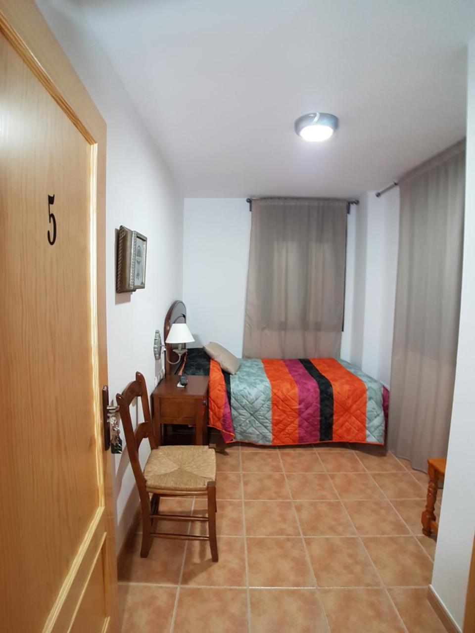 Hostal Meson La Era Riogordo Luaran gambar